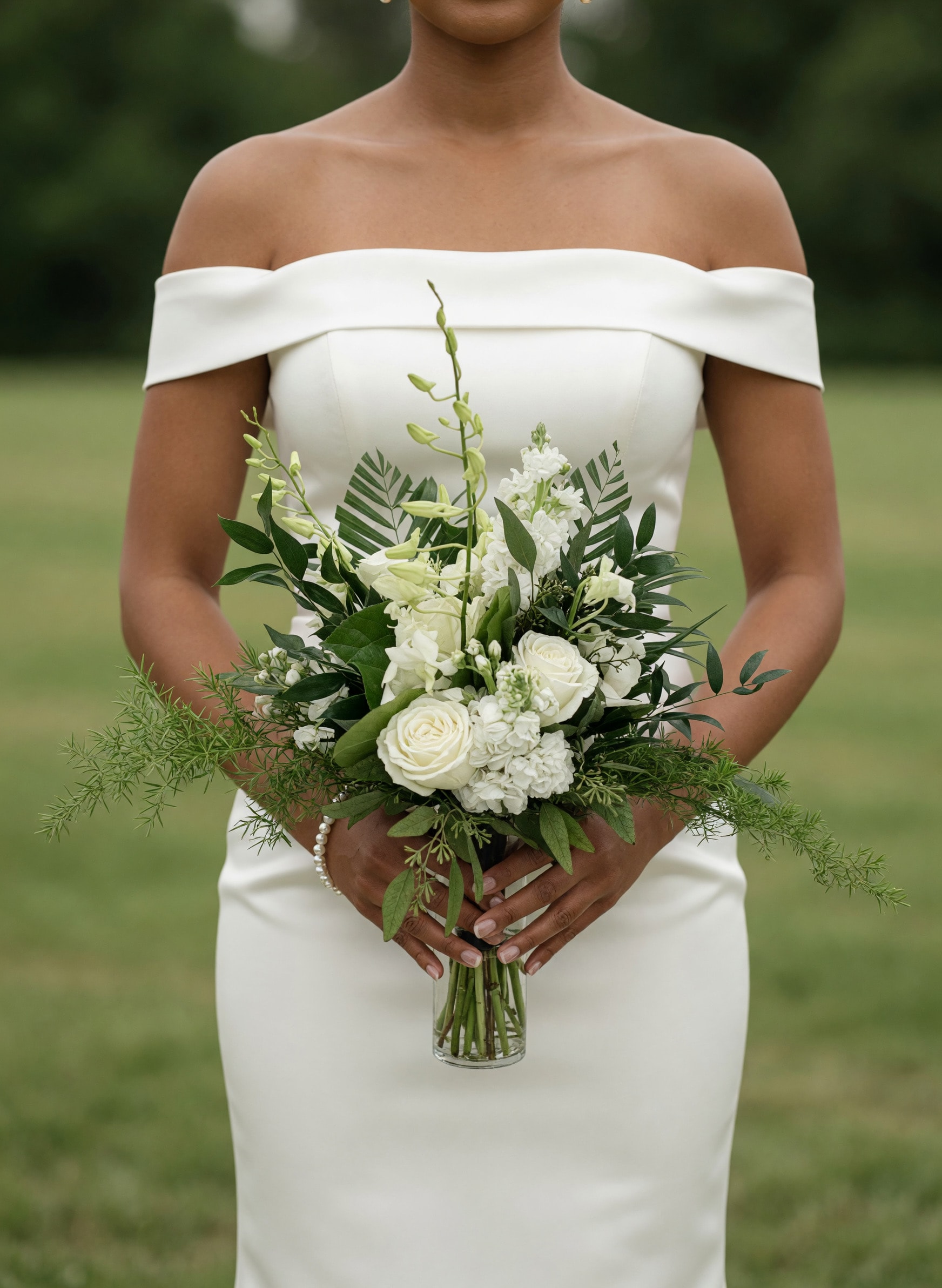 Elegant white and green bridal bouquet